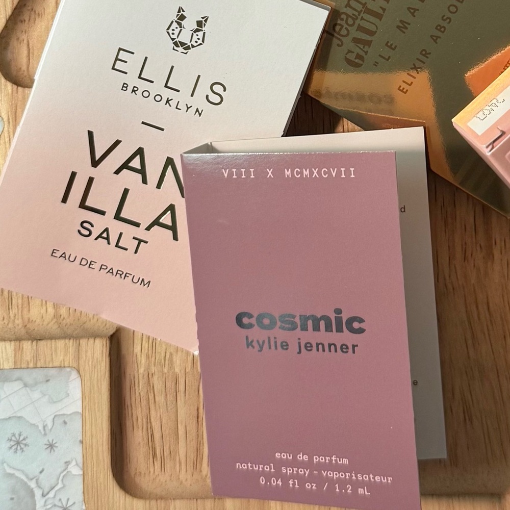 Fragrance Sampler - Picture 3 of 8